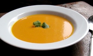Суп с морковью и мятой